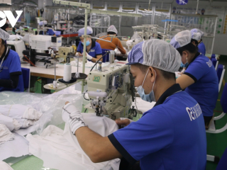 Công nhân thủ phủ công nghiệp Bình Dương hy vọng năm mới có việc làm ổn định